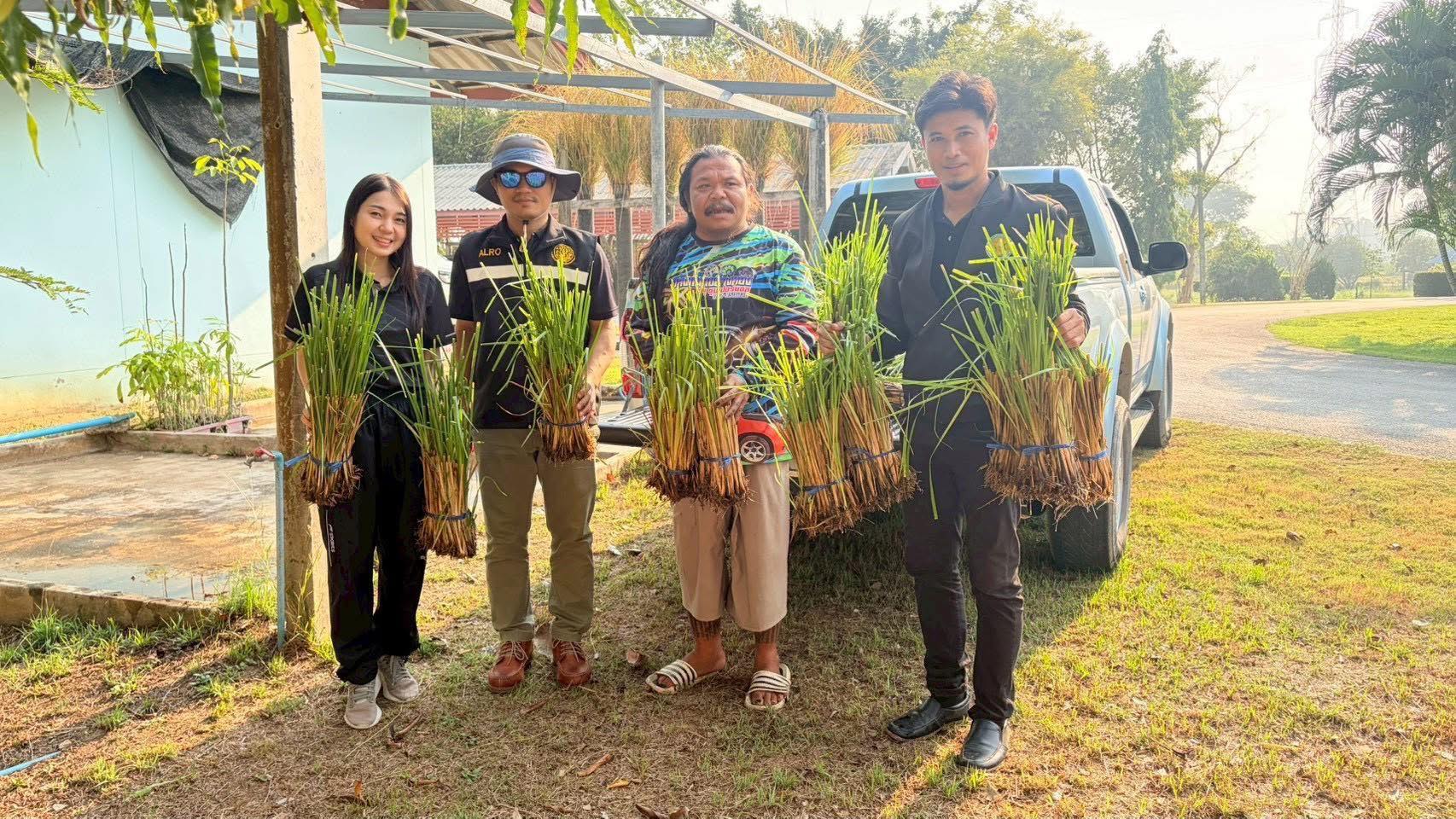 title - ส.ป.ก.อ่างทอง จัดกิจกรรมโครงการพัฒนาและรณรงค์การใช้หญ้าแฝกอันเนื่องมาจากพระราชดำริ ปีงบประมาณ 2569  